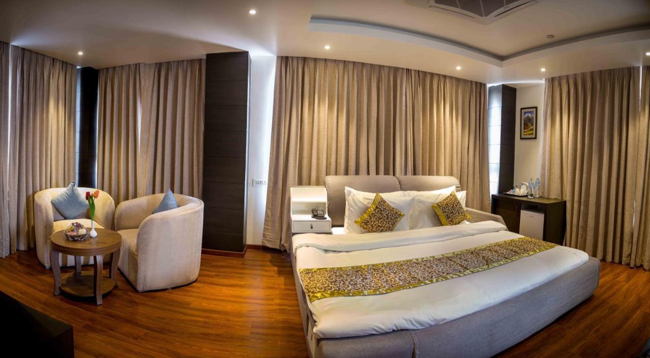 Hotel The Kingsbury Birtamode Экстерьер фото